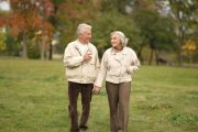 El cuidado de la salud y bienestar de los adultos mayores es de vital importancia