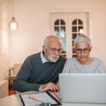 Protección Digital en la Tercera Edad: Guía Esencial para Adultos Mayores